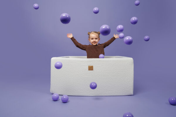 Bällebad_Weiss_lila MeowBaby® Boucle White Square Balls Pit 110x110x40cm - 400 Heather Mint Balls