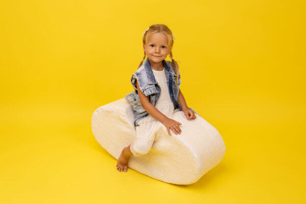 IMG_0943 Bean Shape Foam Module - White Boucle