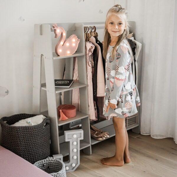 clothing-rack (16) Kleiderständer für Kinder mit Regalen