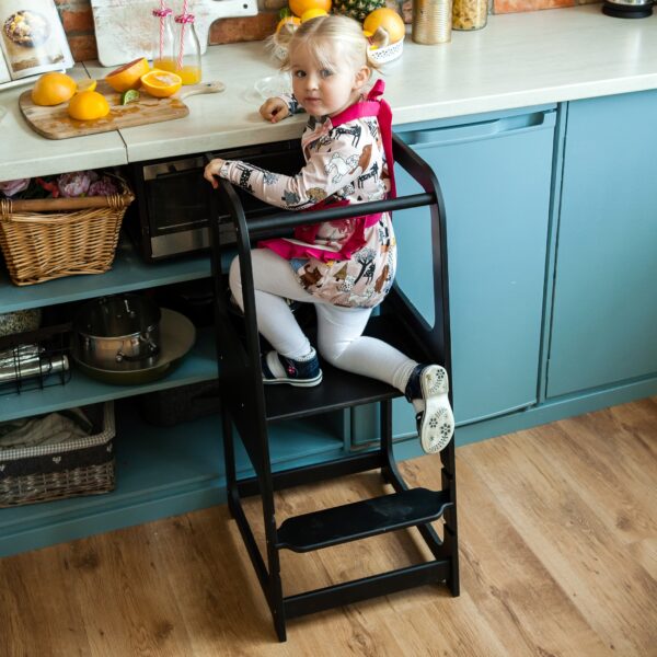 a Kapslisi_28.10._LIELAS-217 Montessori Helper Tower Step Stool