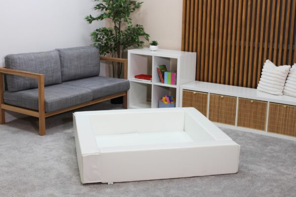 iglu-ballpit-white-24b5d02a.jpg Soft Play Ball Pit - White