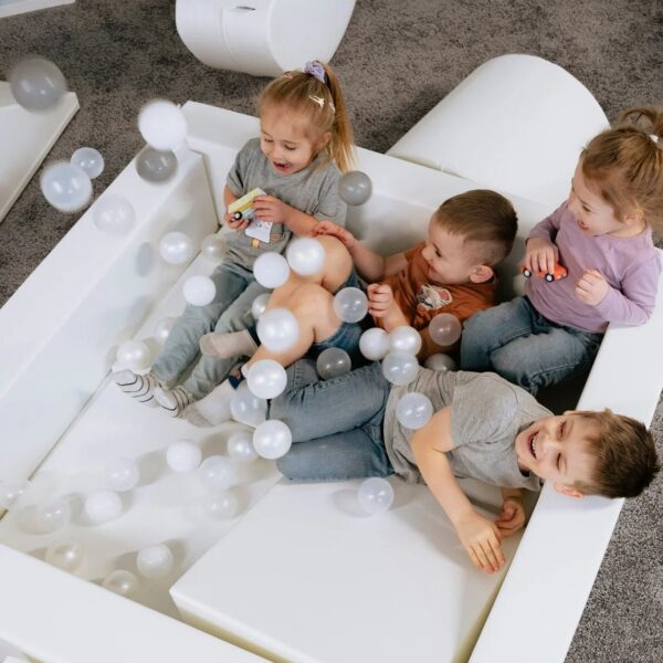 iglu-ballpit-white-4befd919.jpg Soft Play Ball Pit - White