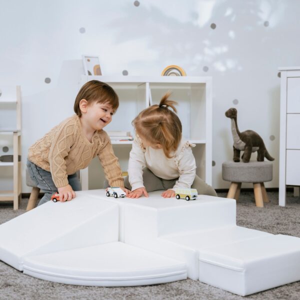 iglu-corner-climber-white-b9032742.jpg Soft Play 5 Foam Block Set - White Corner Climber