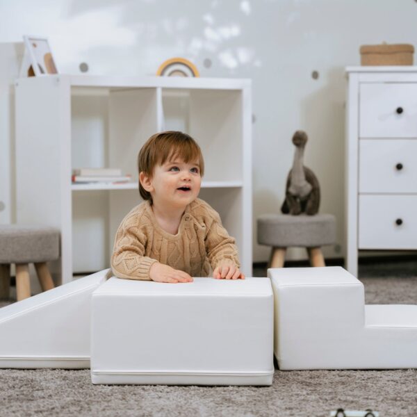 iglu-corner-climber-white-f8589764.jpg Soft Play 5 Foam Block Set - White Corner Climber